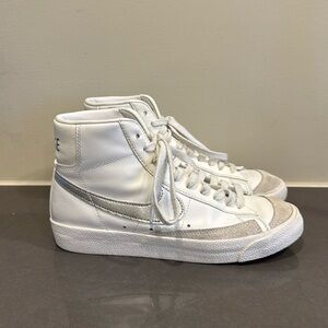 Nike Blazer - white and silver